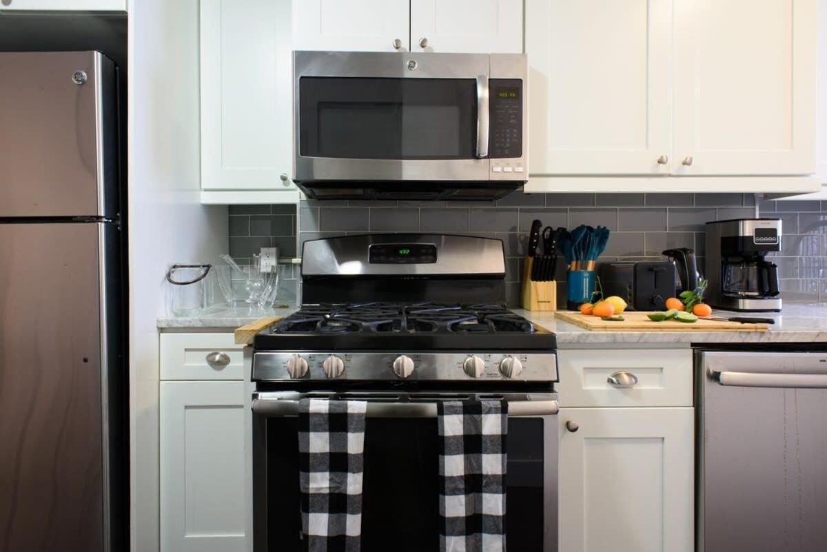39-1 Renovated 3br Apartamento